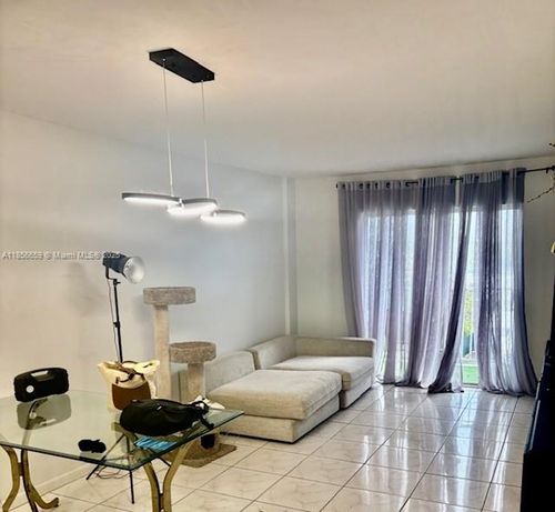 apt-406-16465 Ne 22nd Ave, North Miami Beach, FL, 33160-3792 | Card Image