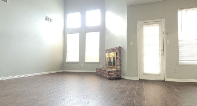1122 Colbert Ln, House other with 3 bedrooms, 2 bathrooms and null parking in Duncanville TX | Image 4