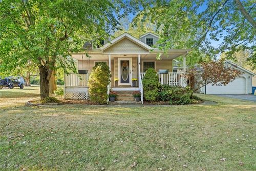 402 Church St, South Amherst, OH, 44001-2904 | Card Image