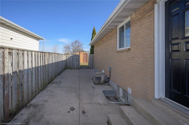82 Lampman Cres, House other with 4 bedrooms, 2 bathrooms and 3 parking in Thorold ON | Image 25