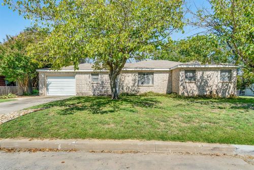 1318 W Water Street, Weatherford, TX, 76086 | Card Image