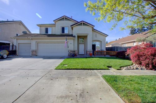 862 Moonbeam Way, Turlock, CA, 95382-8303 | Card Image