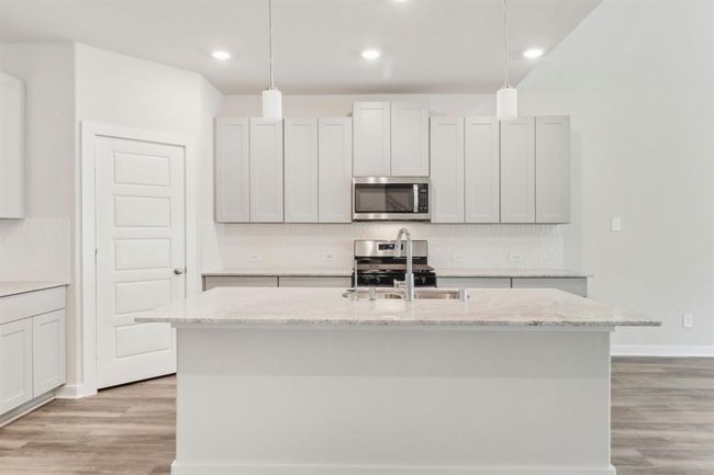 1415 Waggoner Ranch Trl, House other with 5 bedrooms, 4 bathrooms and 2 parking in Conroe TX | Image 12