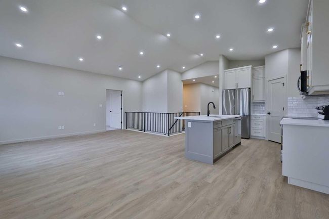 58 E 300 S, House other with 2 bedrooms, 2 bathrooms and 4 parking in Raymond AB | Image 7