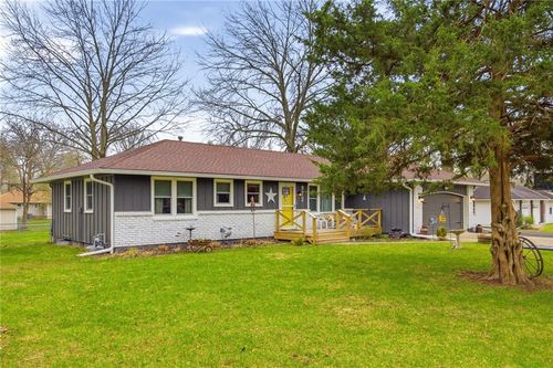 972 Glengera St, Peculiar, MO, 64078-9570 | Card Image