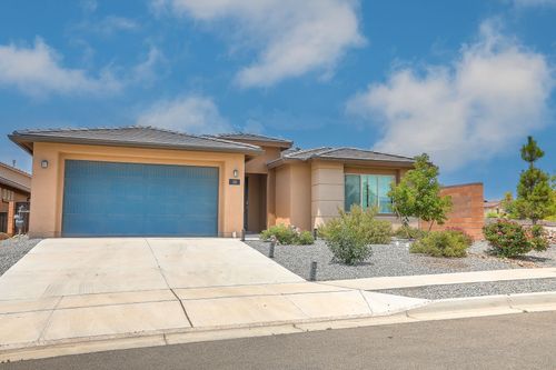 38 Avenida Colibri, Santa Fe, NM, 87508-4521 | Card Image