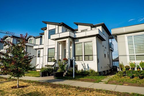 7124 192 St, Surrey, BC, V4N6V1 | Card Image