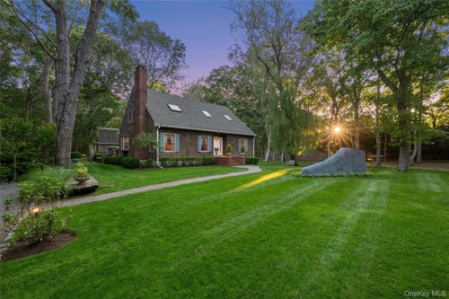 55 Island Creek Road, Southampton, NY, 11968 | Card Image