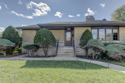 17706 Wentworth Ave, Lansing, IL, 60438-2059 | Card Image