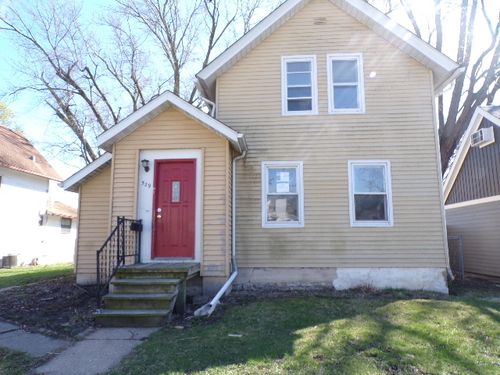 529 W 17th St, Davenport, IA, 52803-4835 | Card Image