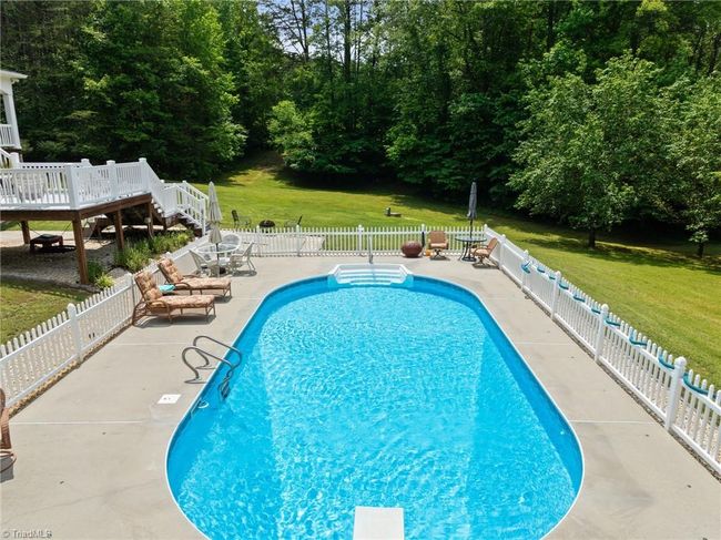 5752 Davis Rd, House other with 3 bedrooms, 4 bathrooms and null parking in Walkertown NC | Image 44