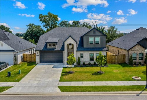 7201 Sw Basswood Ave, Bentonville, AR, 72713-5222 | Card Image