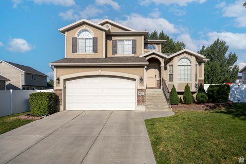 4022 S 2725 W, Roy, UT, 84067-9677 | Card Image