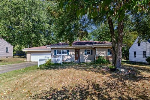 3323 Draper Ave Se, Warren, OH, 44484-3326 | Card Image