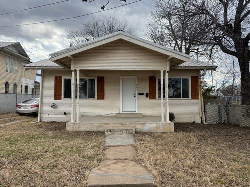 405 W Chandler St, Brownwood, TX, 76801-2634 | Card Image