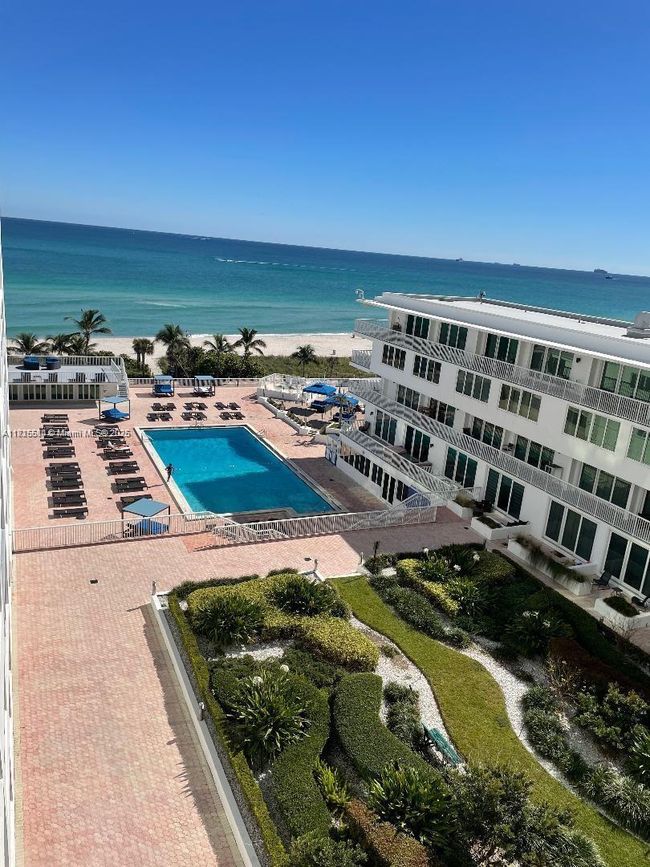 APT-514 - 5401 Collins Ave, Condo with 1 bedrooms, 2 bathrooms and null parking in Miami Beach FL | Image 5