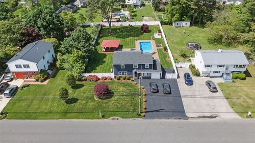 23 Lexington Ave, Brentwood, NY, 11717-2103 | Card Image