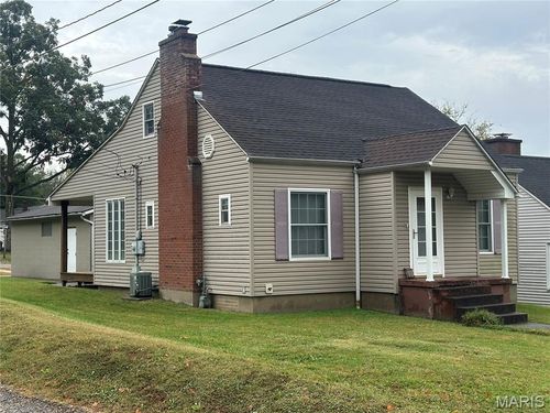 1831 Good Hope Street, Cape Girardeau, MO, 63703 | Card Image