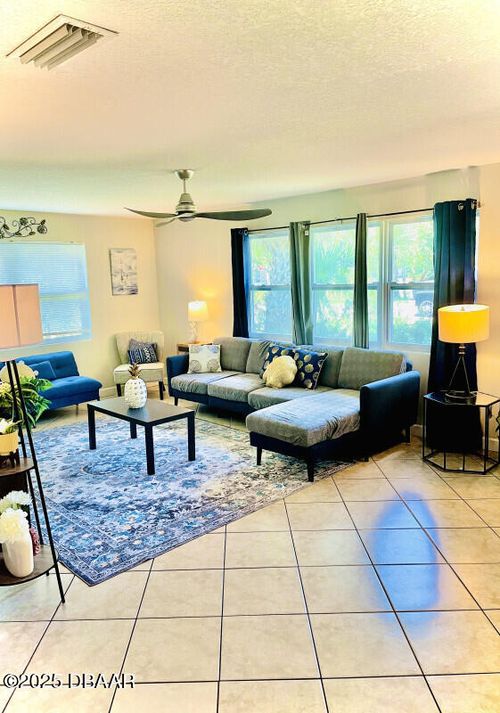 2261 Anastasia Dr, SOUTH DAYTONA, FL, 32119-2805 | Card Image