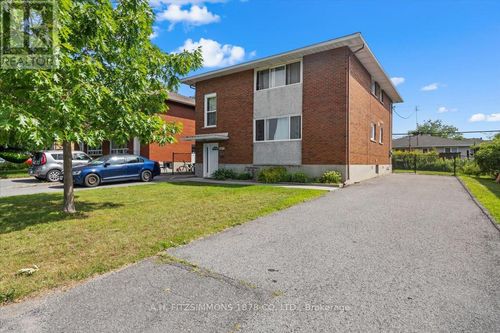 1217 Cameo Dr, Ottawa, ON, K2C1Y9 | Card Image