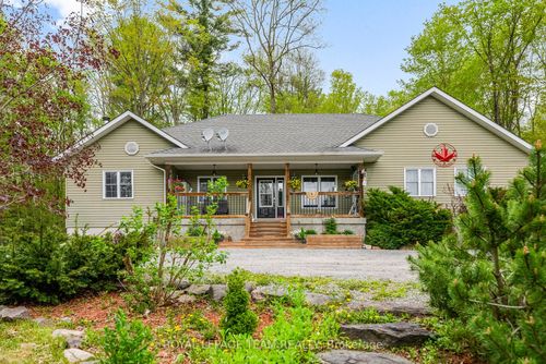 2504 Calabogie Rd, Burnstown, ON, K0J1G0 | Card Image