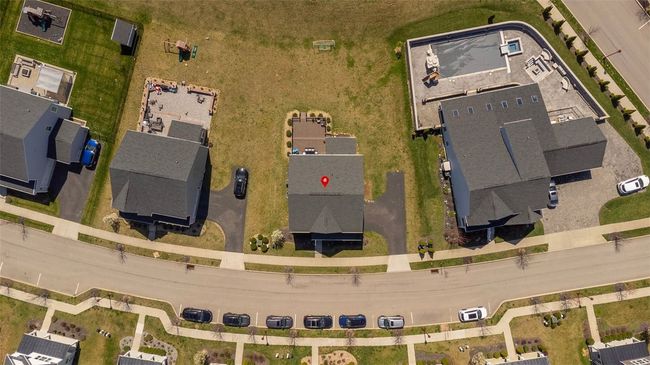 910 Twilight St, House other with 4 bedrooms, 3 bathrooms and 2 parking in Cranberry Twp PA | Image 40
