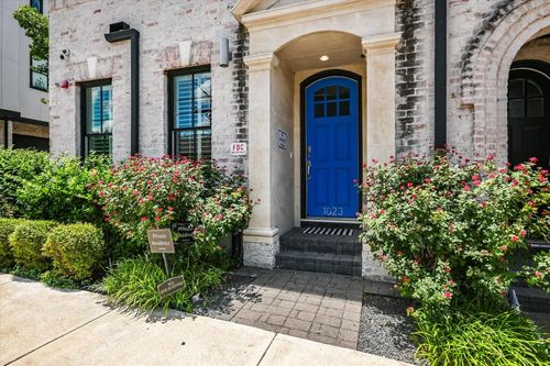 1023 Juniper St, Austin, TX, 78702-1986 | Card Image