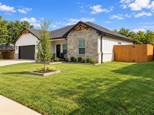 317 Lakeview Dr, Alvarado, TX, 76009-2607 | Card Image