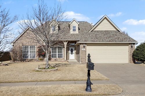 4447 Walnut St, Kiefer, OK, 74041-3032 | Card Image