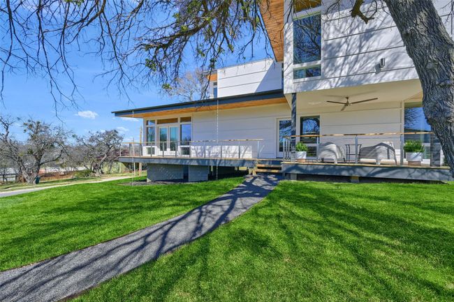 715 N Elm St, House other with 3 bedrooms, 3 bathrooms and null parking in Sherman TX | Image 7