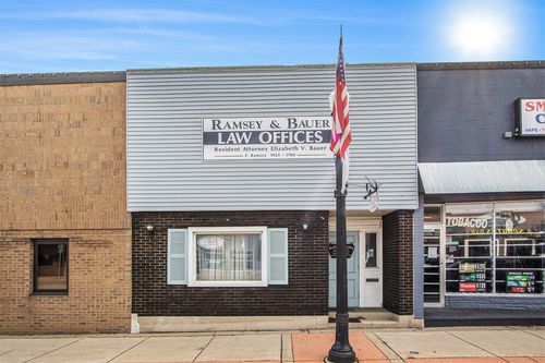 128 E Bridge St, Plainwell, MI, 49080-1718 | Card Image