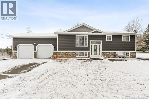 55 Rue Des Roches, Bouctouche, NB, E4S3B4 | Card Image