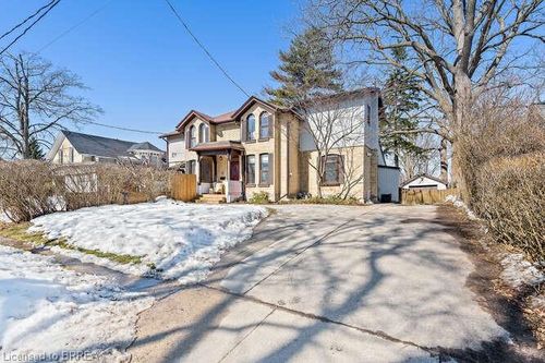 84 Mcnaughton St, Cambridge, ON, N1R1Z4 | Card Image
