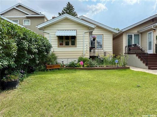 2041 Mctavish St, Regina, SK, S4T3W8 | Card Image