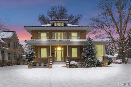 1106 Washington Ave, Alton, IL, 62002-2807 | Card Image