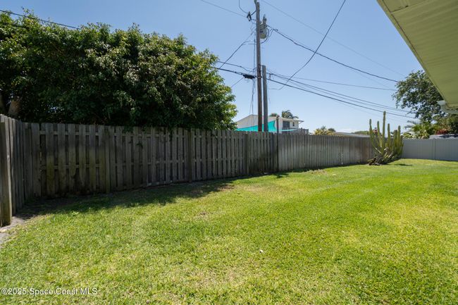346 Cyprus Dr, House other with 3 bedrooms, 2 bathrooms and null parking in Cocoa Beach FL | Image 36