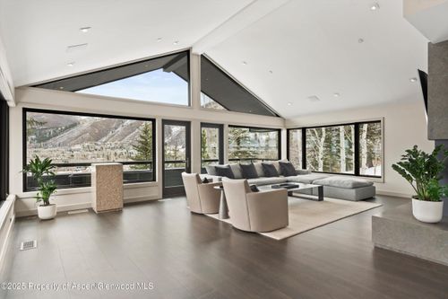 730 S Galena St, Aspen, CO, 81611-1871 | Card Image