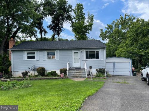 7401 Albemarle Dr, MANASSAS, VA, 20111-4150 | Card Image
