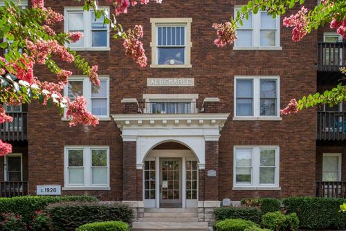 apt-c1-2120 Belmont Blvd, Nashville, TN, 37212-4542 | Card Image