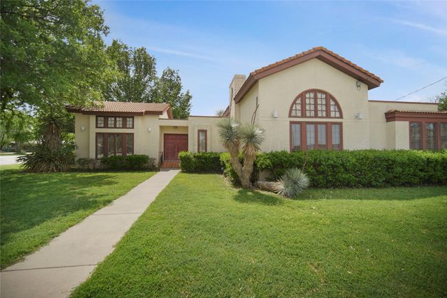 108 E Thompson St, House other with 2 bedrooms, 4 bathrooms and null parking in Jacksboro TX | Image 35