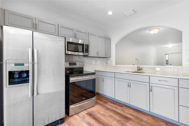 APT-4 - 7749 W 36 Th Ave, Townhouse with 3 bedrooms, 3 bathrooms and null parking in Hialeah FL | Image 7