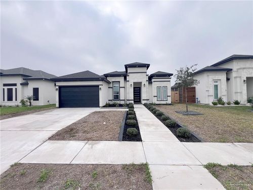 3104 E Kennedy Ave, Alton, TX, 78573-3748 | Card Image