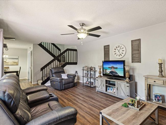 Living Room | Image 4
