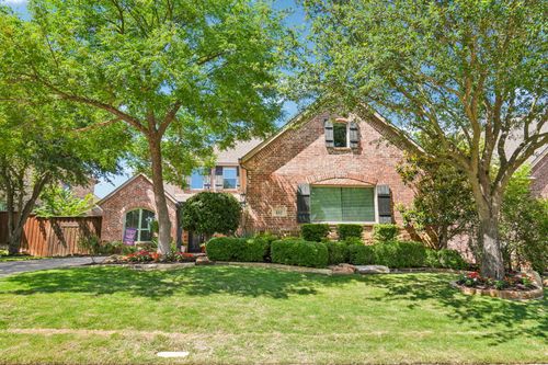812 Moss Cliff Cir, McKinney, TX, 75071-7626 | Card Image