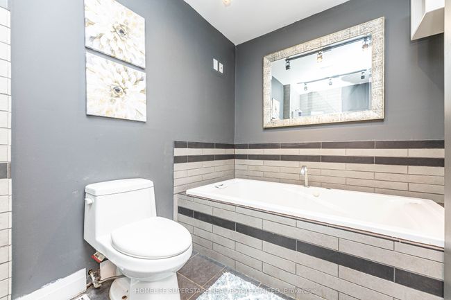13 Thistle Down Blvd, Condo with 4 bedrooms, 3 bathrooms and 1 parking in Toronto ON | Image 30
