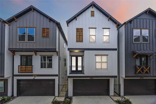 1915 Johanna Dr, Houston, TX, 77055-2403 | Card Image
