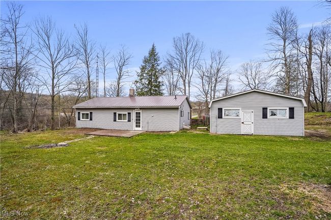Back of Rental Unit & Garage | Image 38