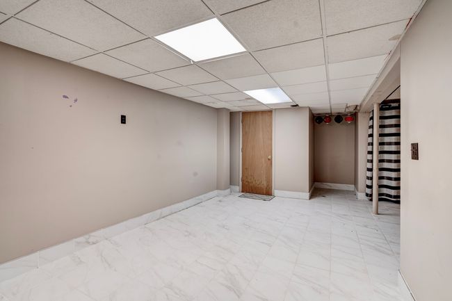 2172 Hartshorn Ave, House other with 3 bedrooms, 3 bathrooms and null parking in Troy MI | Image 33