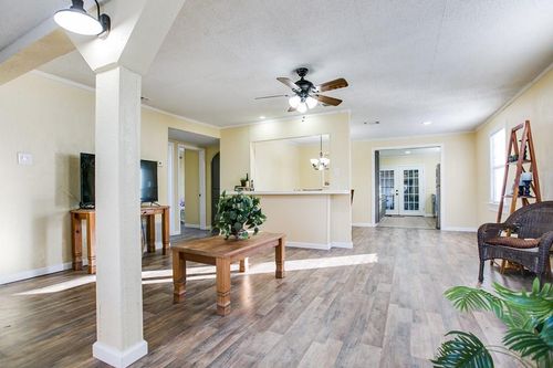 125 E 43rd St, San Angelo, TX, 76903-1623 | Card Image