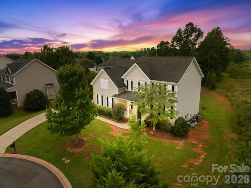 1004 Hawker Rd, Matthews, NC, 28104-8091 | Card Image